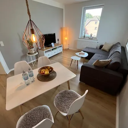 Moderne Wohlfuehl-wohnung In Altenrath *