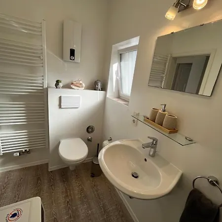 Moderne Wohlfuehl-wohnung In Altenrath * Troisdorf