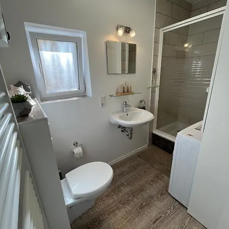 Moderne Wohlfuehl-wohnung In Altenrath