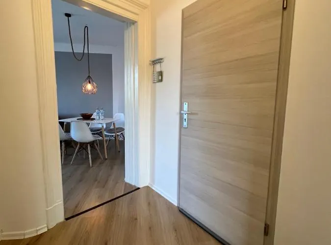 Moderne Wohlfuehl-wohnung In Altenrath Τρόισντορφ