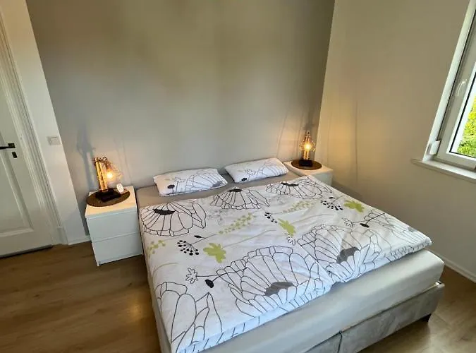 Moderne Wohlfuehl-wohnung In Altenrath